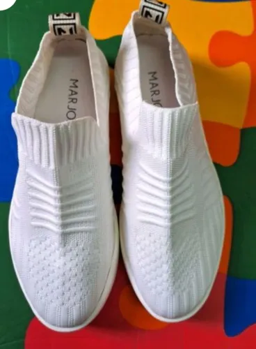 Tenis slip on