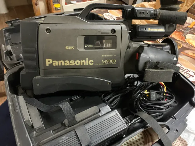 Vendo filmadora Panasonic Vhs grande 