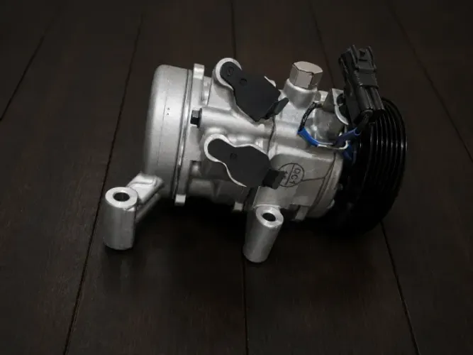 COMPRESSOR DE AR-CONDICIONADO DENSO 10SA13C - NOVO ?