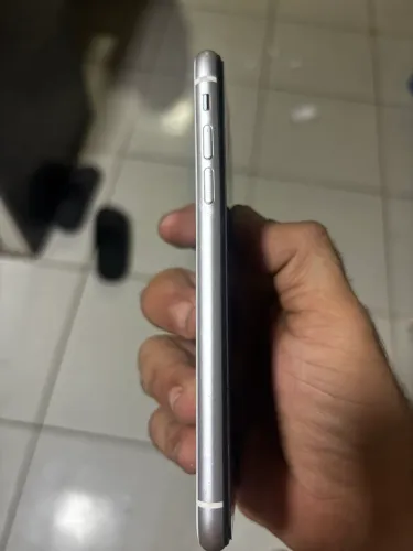 iPhone XR 64GB