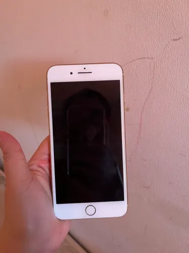iPhone 8 Plus R$400,00