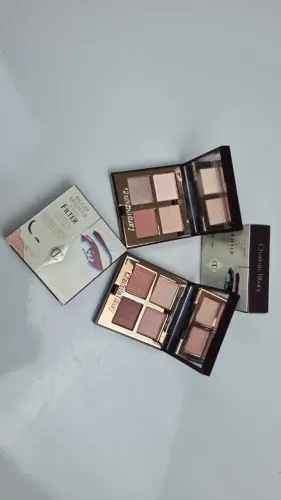 Duas Paleta de Sombras 4 cores Paleta Luxo Para Olhos [Produto de Mostruário]