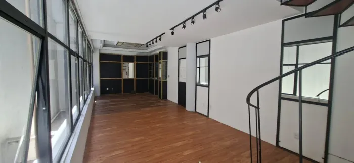 Loja Comercial para alugar no Centro de Florianópolis.