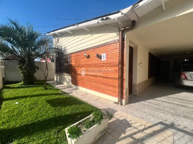 Casa 3 quarto(s), no bairro Córrego Grande