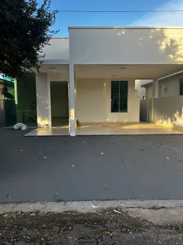 Alugo - Casa Semimobiliado no Jardim América