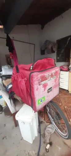 Vendo beg bom estado top só tem rascunho faco 35 reias 