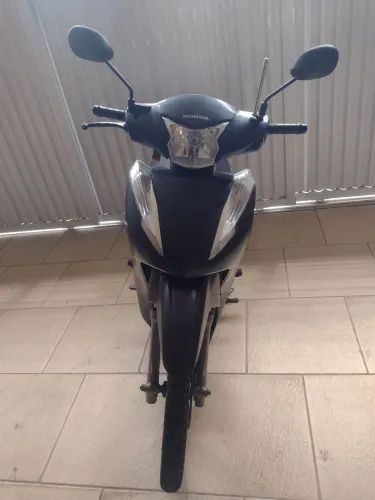 Biz 2019 com 11 mil km
