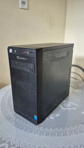 Gabinete simples - compacto