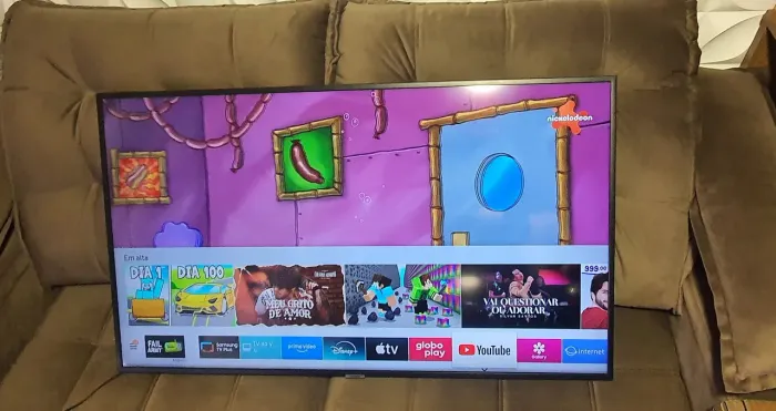 Tv samsung smart "50" POLEGADAS imagens 4k