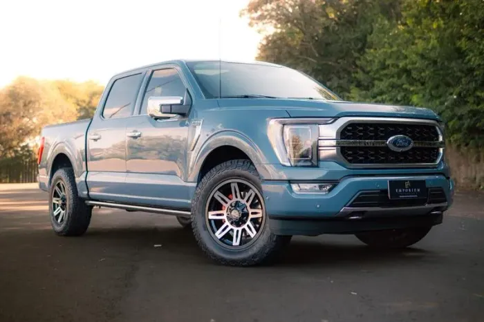 Ford F-150 Platinum 4X4 5.0 V8 2023