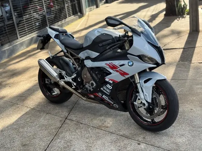 BMW S 1000 RR 21/21 com 15 mil km