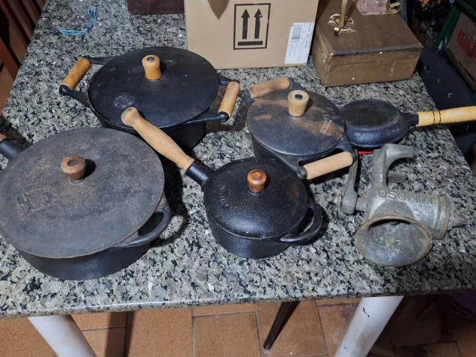 Panela de ferro antiga