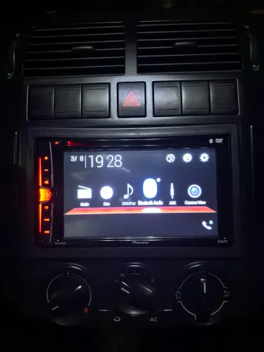 Pioneer DVD/ Rádio Player AVH A208BT