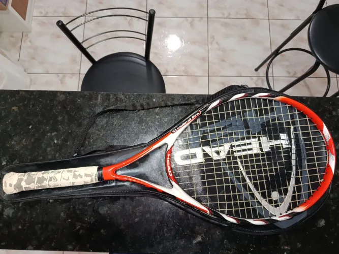 Raquete HEAD Instinct 105 com capa da Head