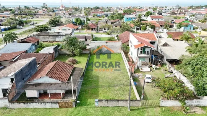 Terreno a venda em Shangri-lá
