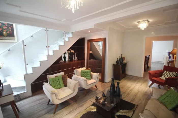 Casa à Venda - Barreiro, 3 Quartos, 274 m2