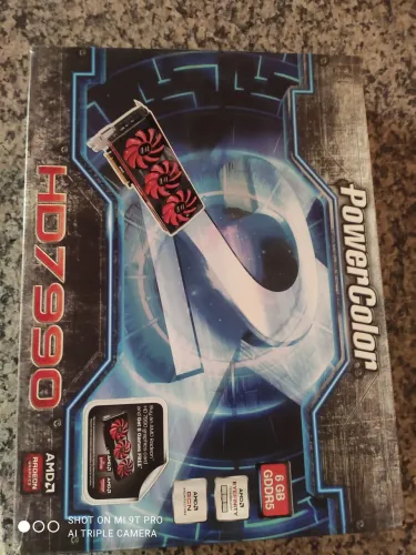 Placa de vídeo Radeon 7990 6gb