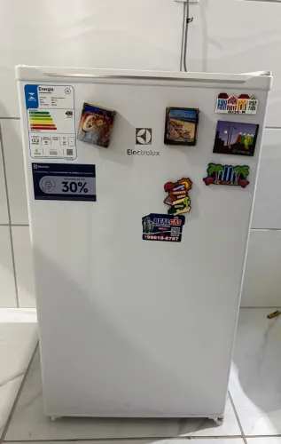 Frigobar 90L seminovo