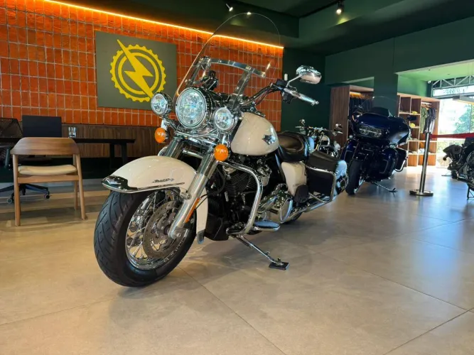 ROAD KING CLASSIC FLHRC/ CUSTOM FLHRSI BRANCA 2018/2019