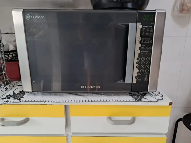Microondas Eletrolux 30 lt