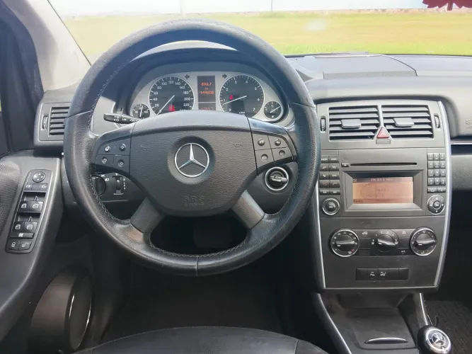 Mercedes-Benz Classe B 180 1.7 116cv Aut. 2010