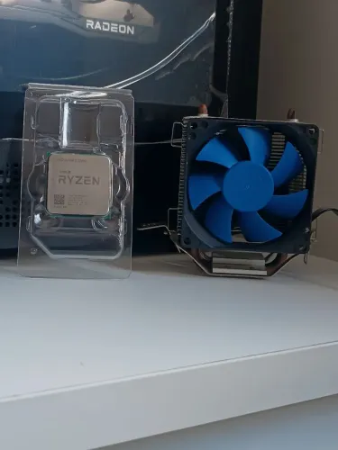 Processador AMD Ryzen 3 3200g ( Com vídeo integrado )
