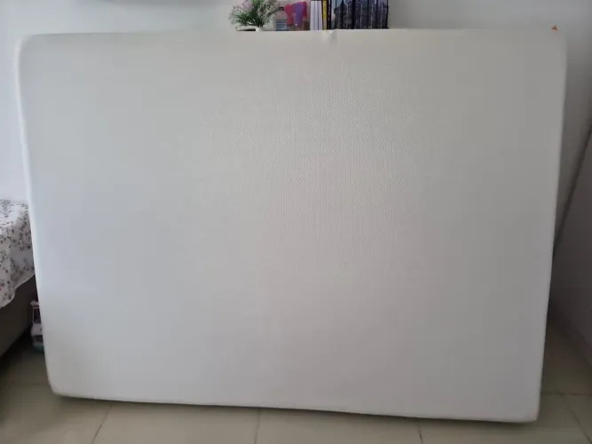 Vendo Colchão de casal marca Emma