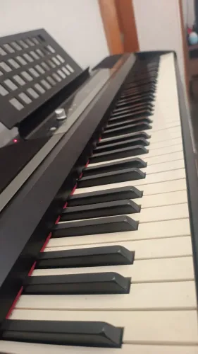 Piano Korg Sp170 - 88 Teclas pesadas