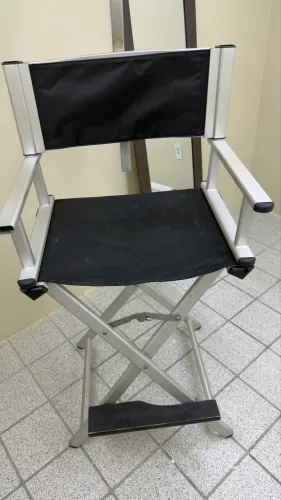 Cadeira tipo diretor para maquiagem