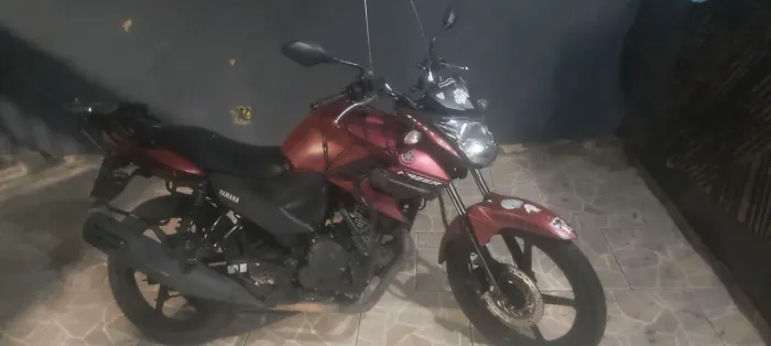 Vendo fazer 150 2022 em dia 12 mil