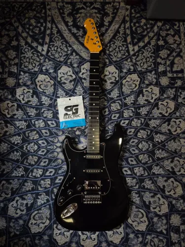 Guitarra CANHOTA HSS da PHX