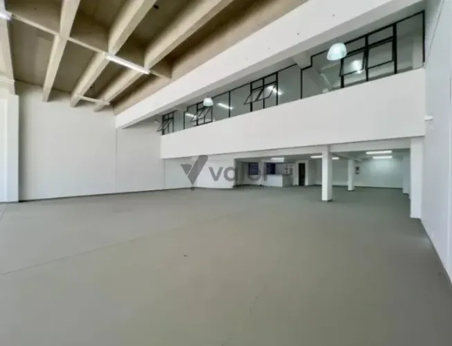 Barracão para alugar em Campinas, Taquaral, com 495 m²