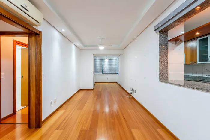 Vera Bernardes vende apto 2 dorm. 1 suíte