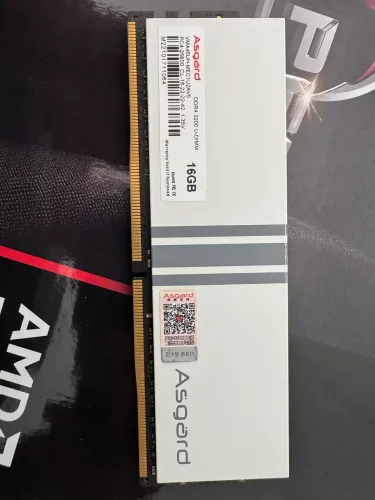 Memória RAM Asgard Valkyrie V5 16GB DDR4 3200MHz RGB
