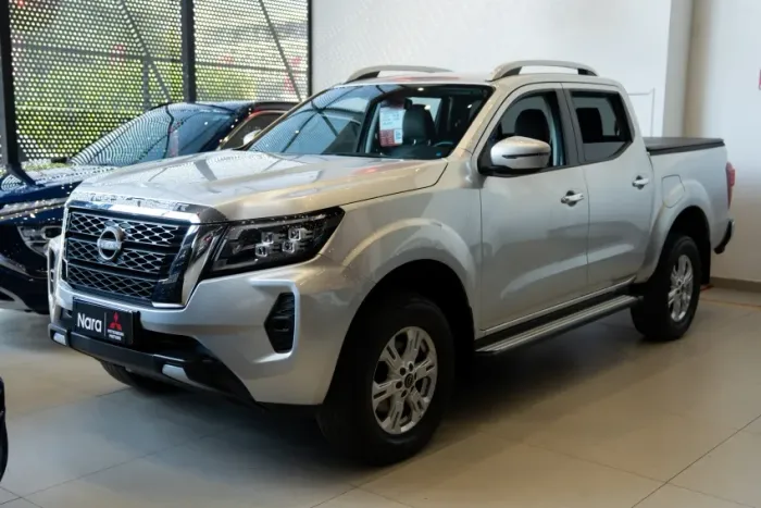Nissan Frontier XE CD 4X4 2.3 Bi-TB Diesel Aut. 2025