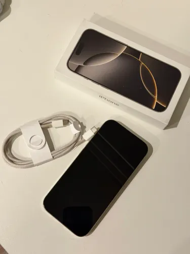 [USADO] Iphone 16 Pro 256GB Titânio Natural