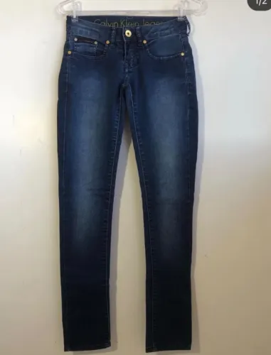 Calças jeans calvin Klein e colcci (valor unitário)
