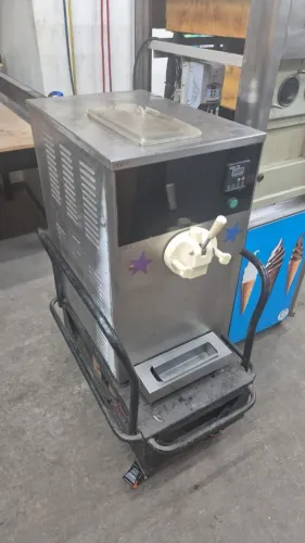 Maquina de sorvete expresso e açai FRIGOMAT
