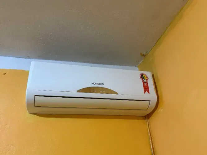 Ar Condicionado Split Komeco Quente/Frio 220V - Funcionando Perfeitamente