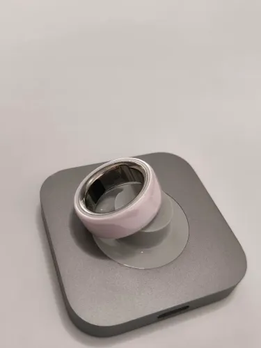 OURA Ring4 Ceramic Petal, tamanho 6, excelente estado, original.