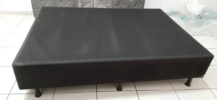 Box Casal Cedro Preto- Ótimo estado