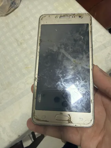 Celular Samsung para reitirar peças 
