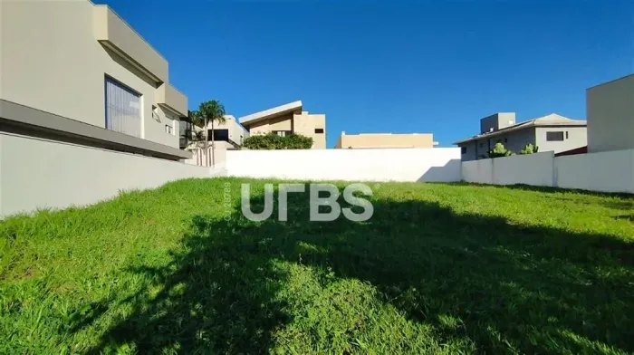 Terreno em condomínio com 360m² à venda no Varanda Sul