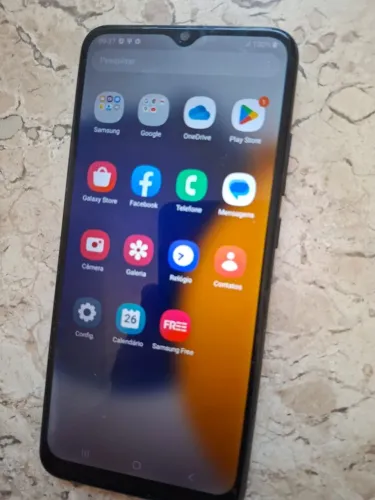 Celular Samsung J7 CORE  tá TOP