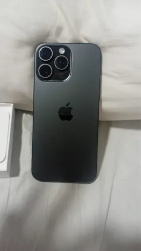 iPhone 15 Pro Max - 256g / Preto -/ Cases grátis