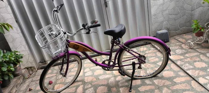 Bicicleta Retrô Roxa Customizada 