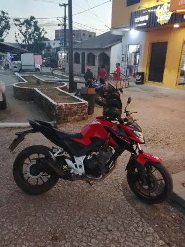 Moto CB 300f Honda 24.000