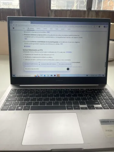 Venda de note book  900 usado bom aceito cartão 