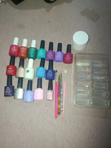 MATERIAIS DE UNHA EM GEL