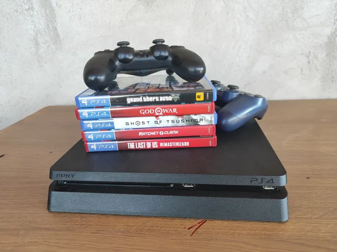 Playstation 4 Slim 1TB Mega Pack